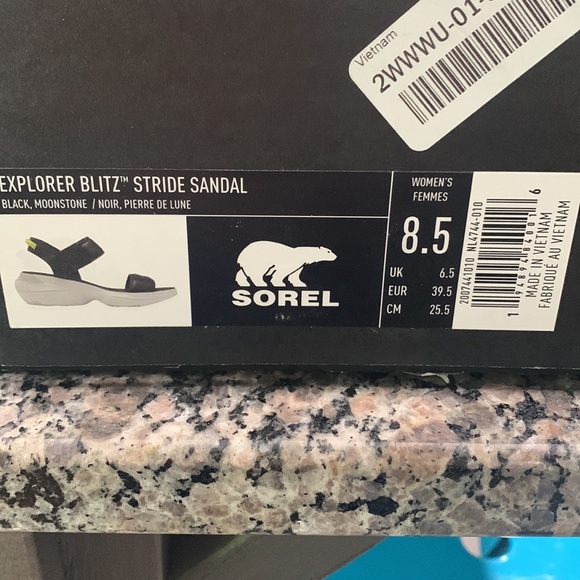 Sorel Explorer Blitz Stride Sandal NIB ladies 8.5 - Picture 2 of 5
